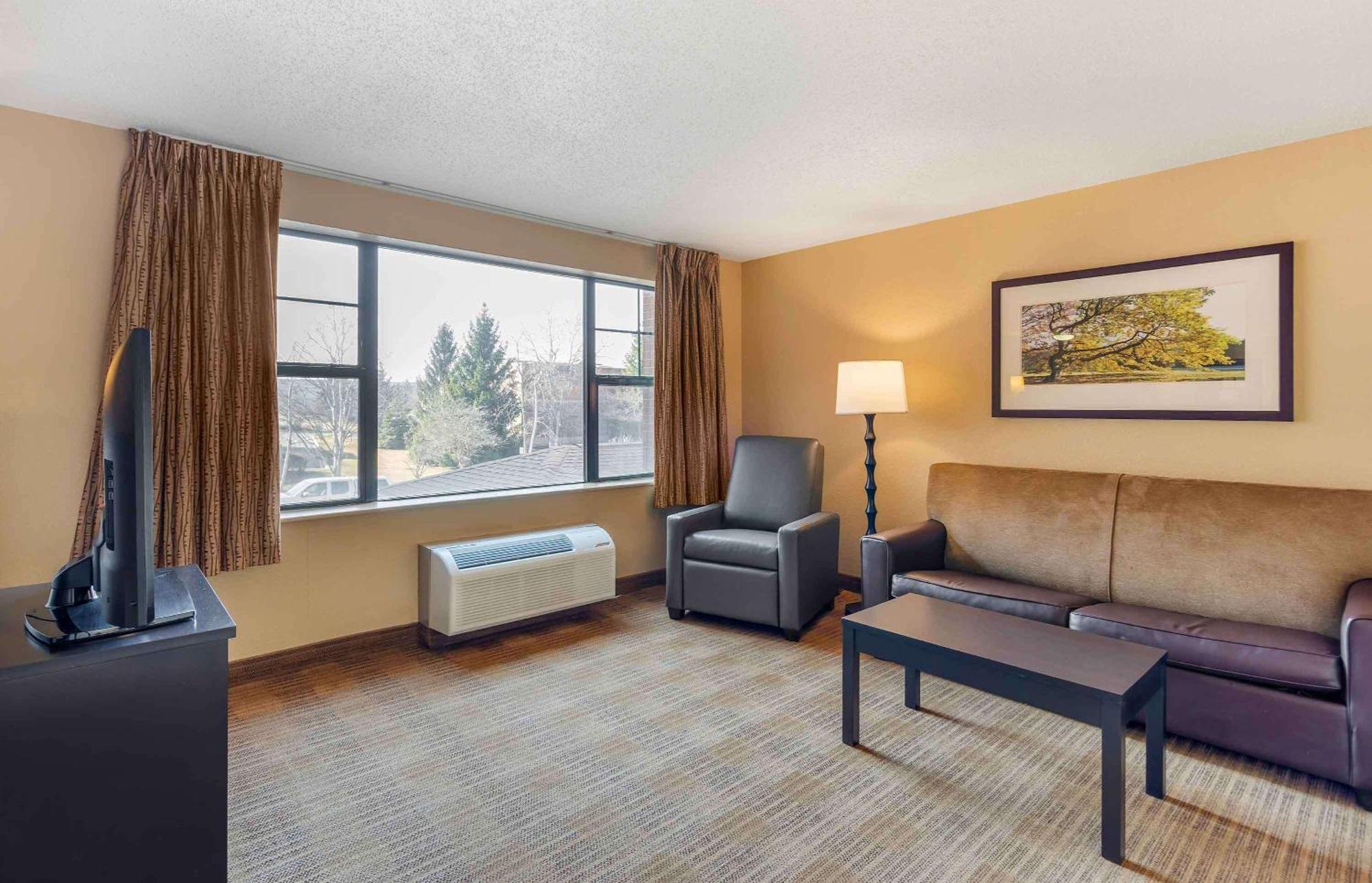 Extended Stay America Suites - Chicago - Vernon Hills - Lake Forest Екстер'єр фото