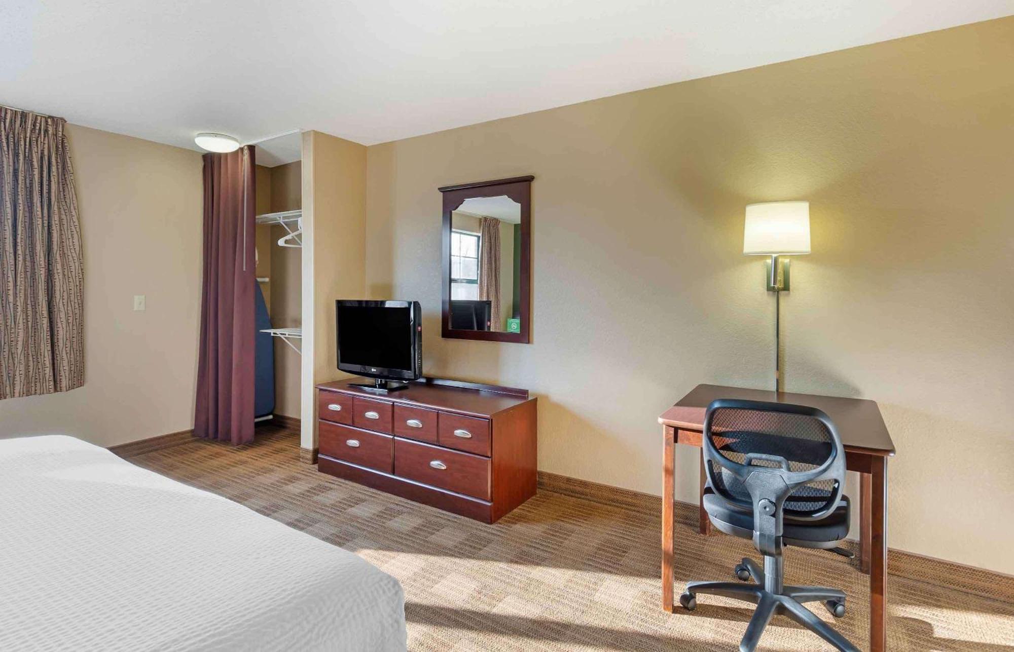 Extended Stay America Suites - Chicago - Vernon Hills - Lake Forest Екстер'єр фото