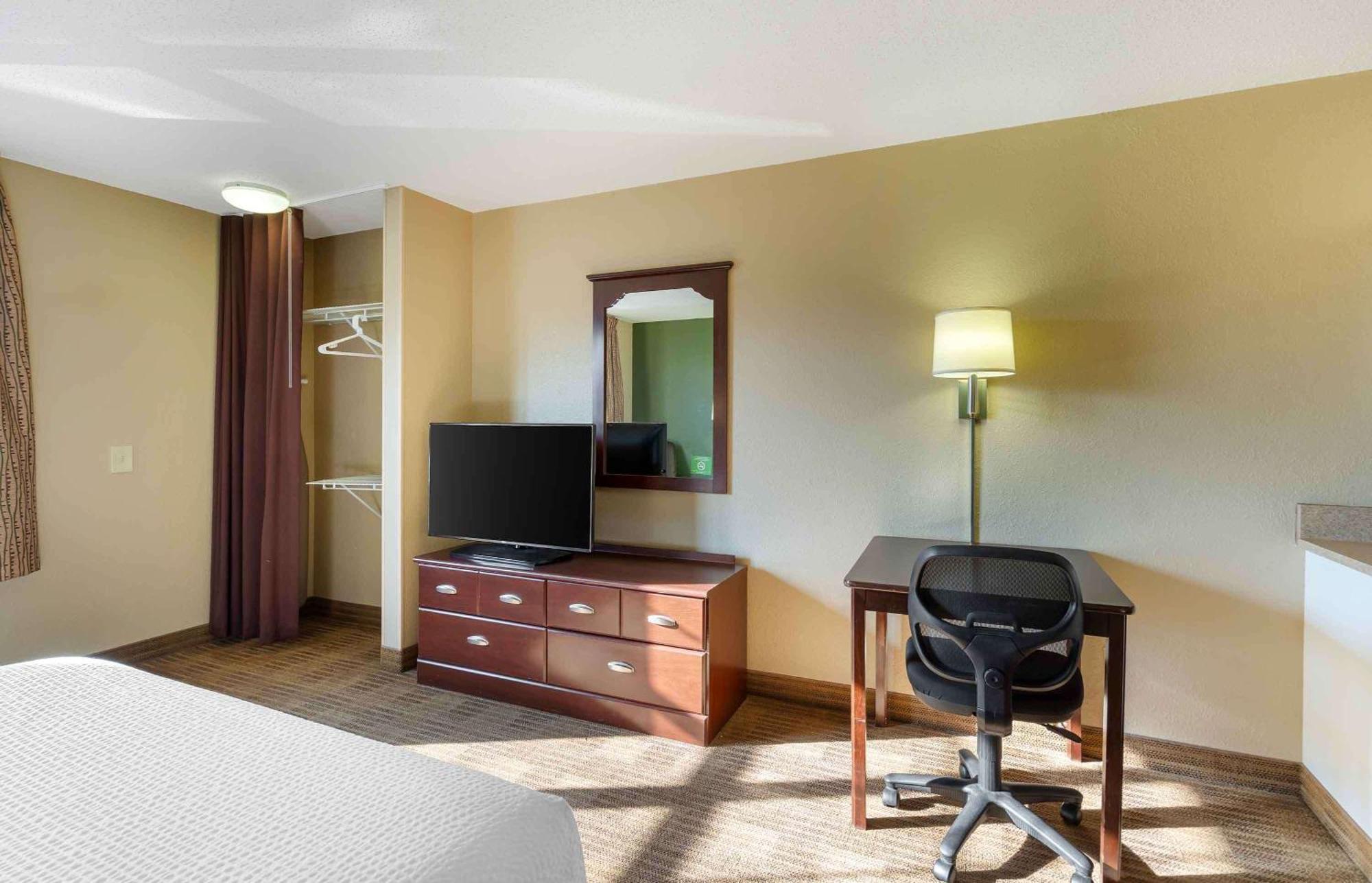 Extended Stay America Suites - Chicago - Vernon Hills - Lake Forest Екстер'єр фото